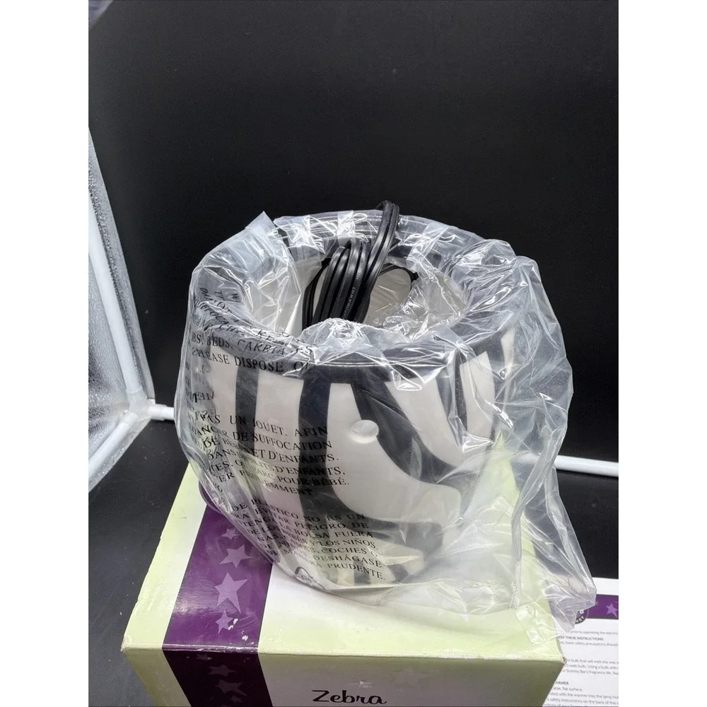 SCENTSY Warmer Zebra Full Size Wax Warmer Black & White Safari NEW IN BOX